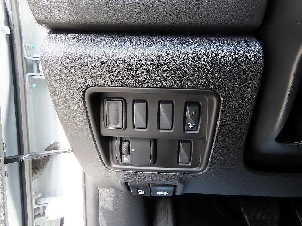 SAMSUNG QM6 - Vista 12