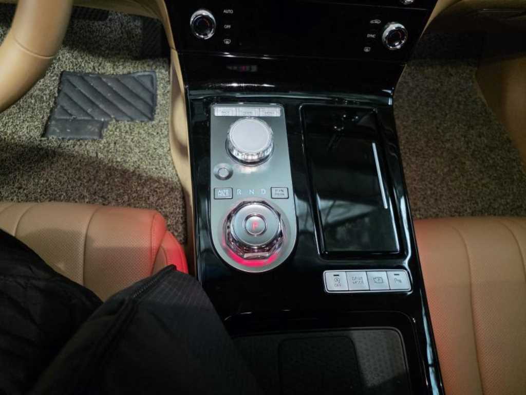 Genesis G80 - Vista 5