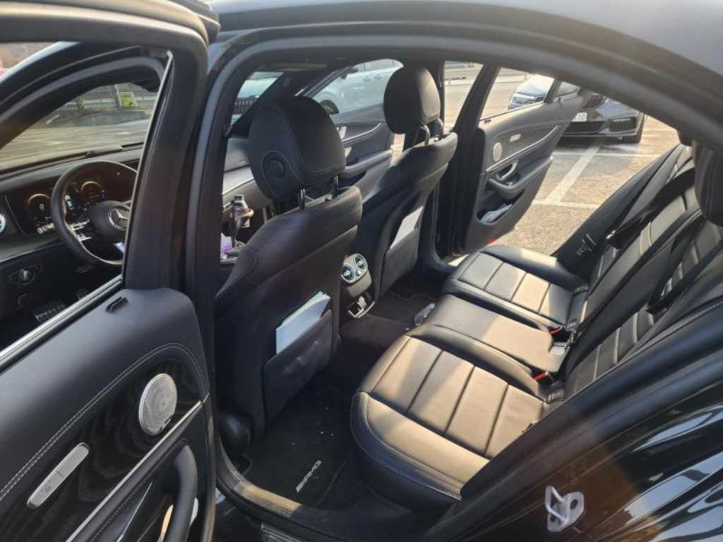 Mercedes Benz E class - Vista 6