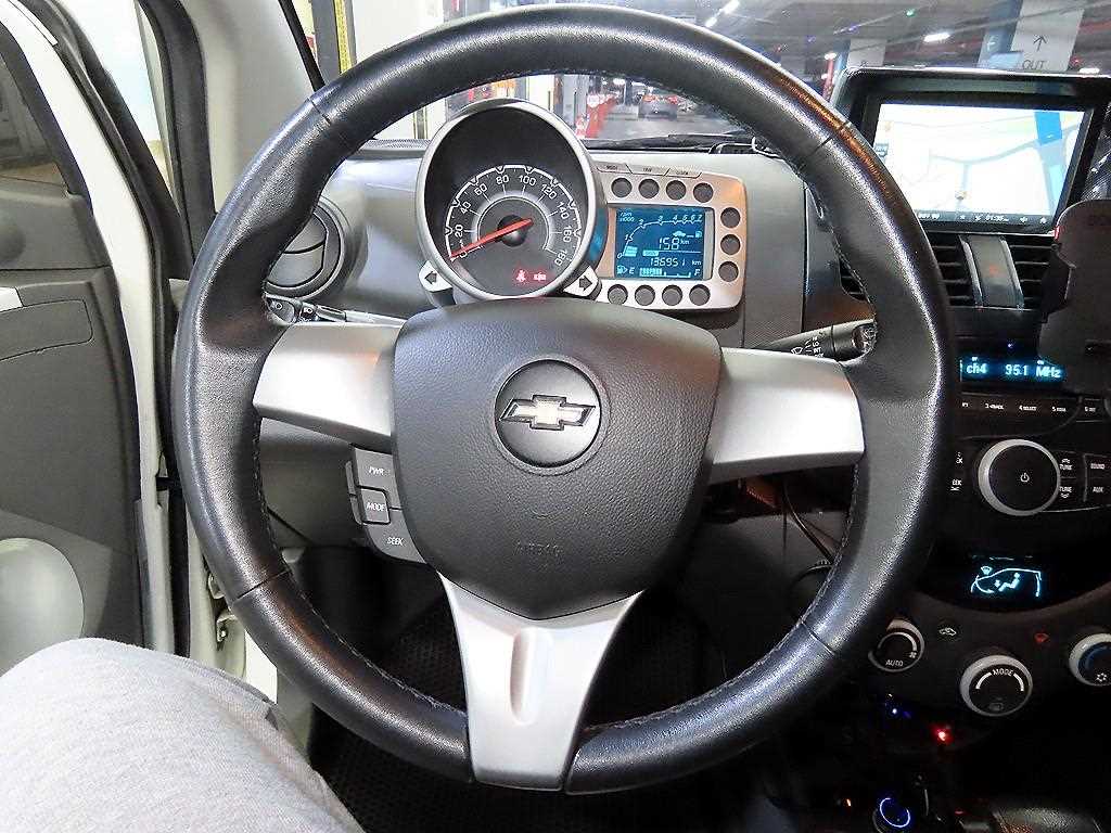 Chevrolet Spark - Vista 8