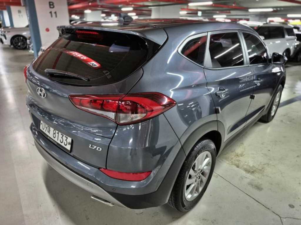 HYUNDAI Tucson - Vista 5