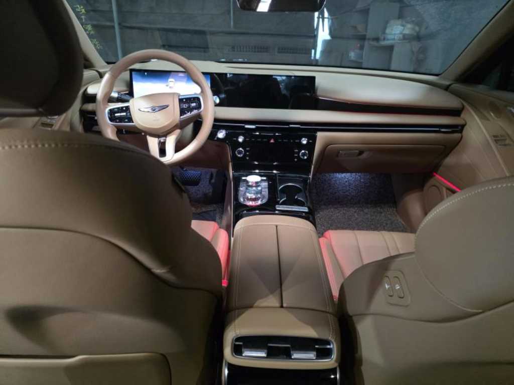 Genesis G80 - Vista 8