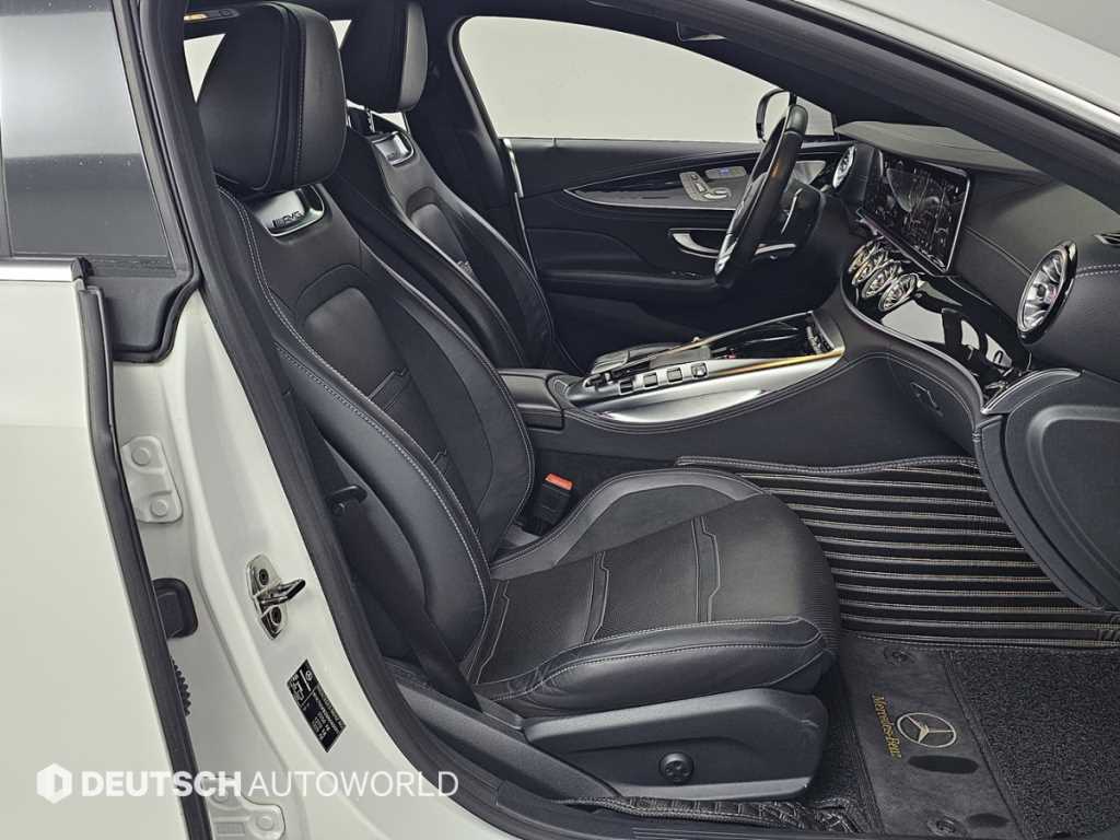 Mercedes Benz AMG GT - Vista 10