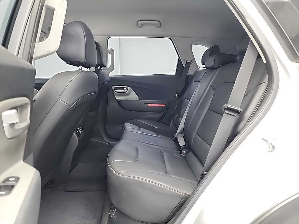 KIA Niro - Vista 12
