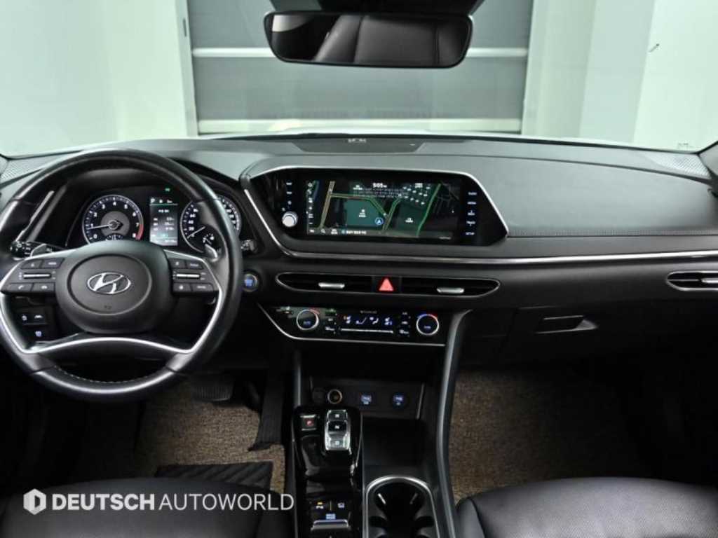 HYUNDAI Sonata - Vista 7