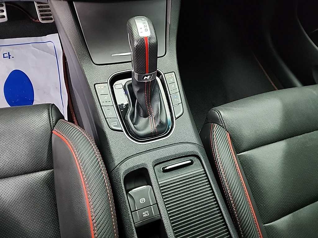 HYUNDAI i30 - Vista 8