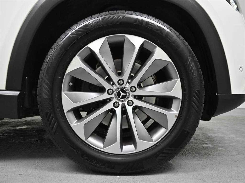 Mercedes Benz GLE Class - Vista 5