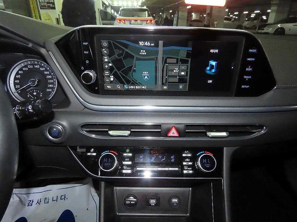 HYUNDAI Sonata - Vista 11