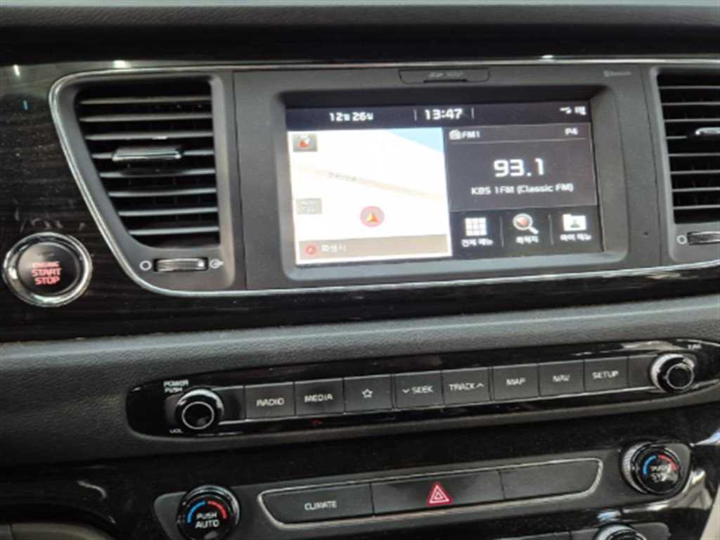 KIA Carnival - Vista 9