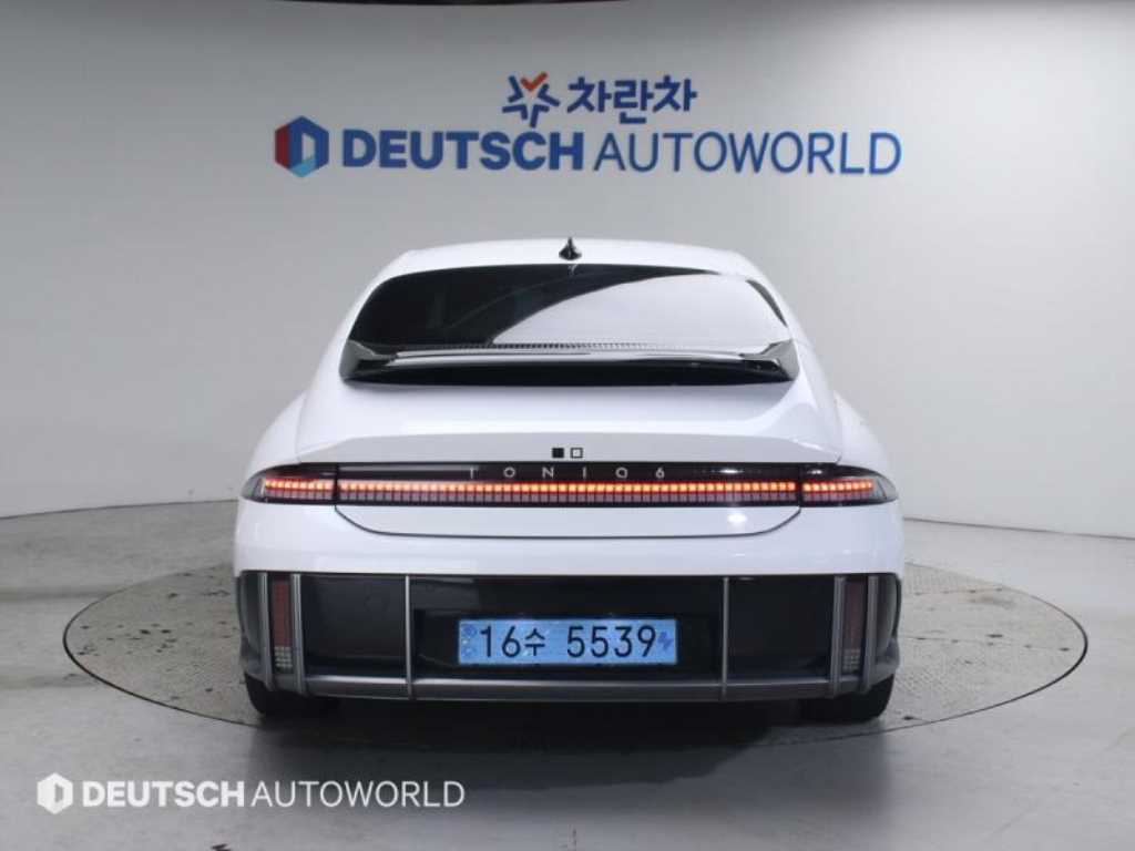 HYUNDAI Ioniq 6 - Vista 4