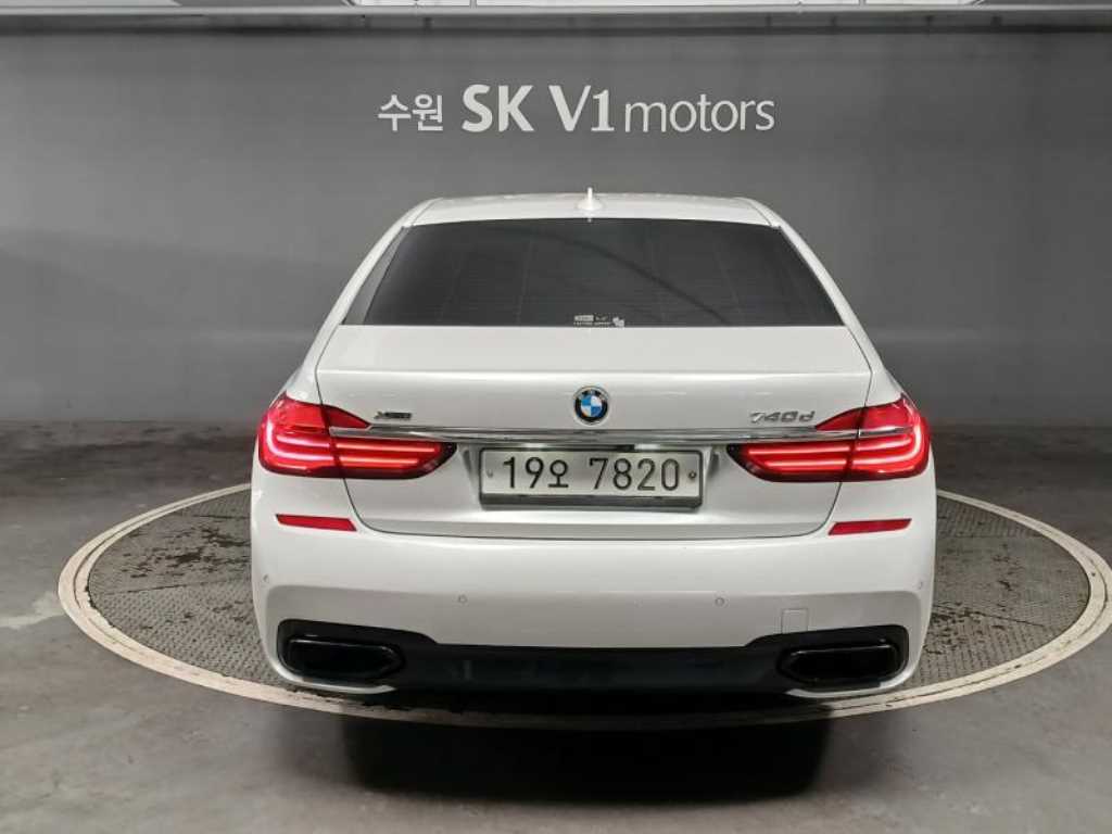 BMW 7 Series - Vista 2