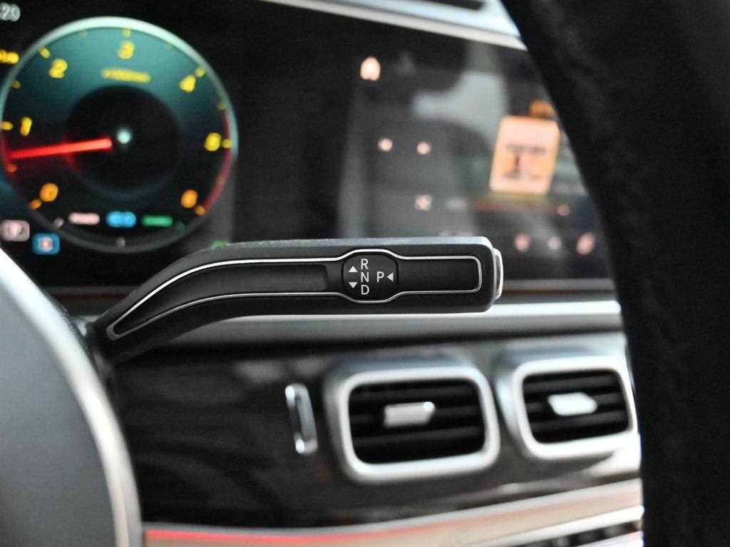 Mercedes Benz GLE Class - Vista 9