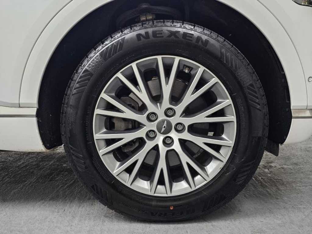 Genesis GV80 - Vista 5