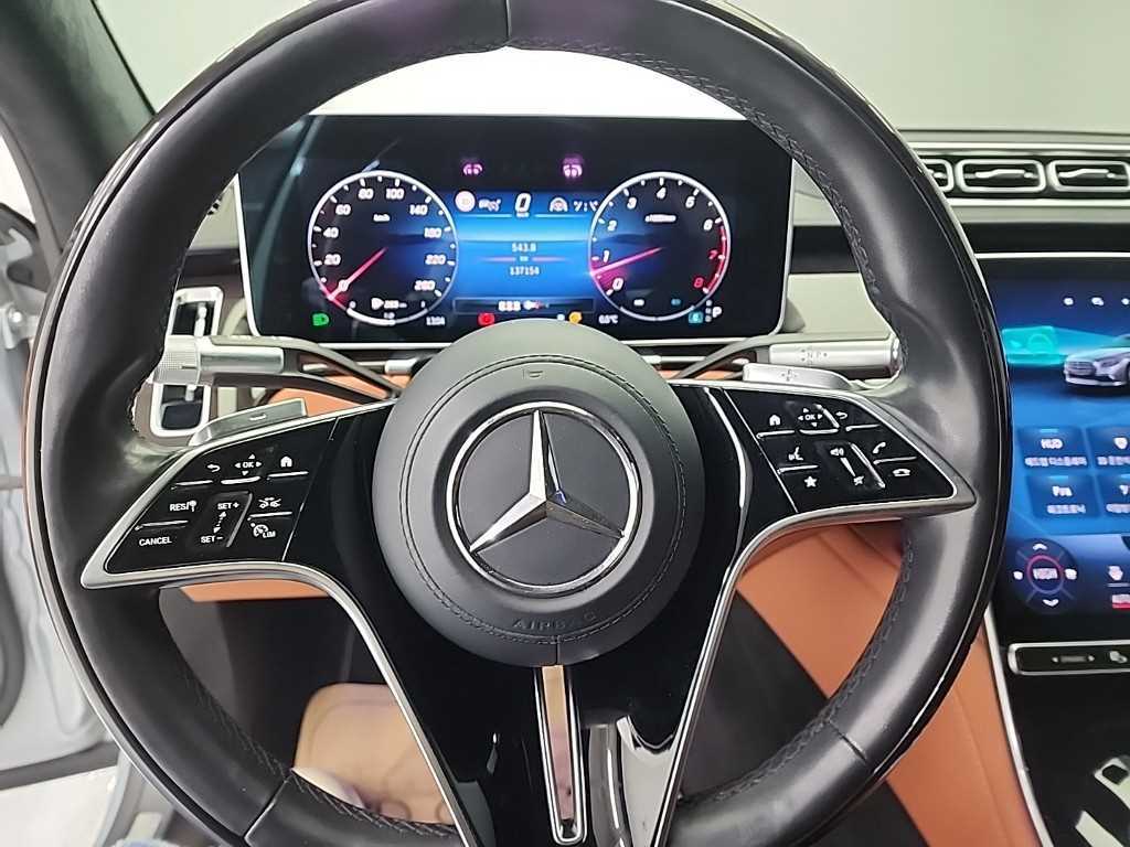 Mercedes Benz S Class - Vista 9