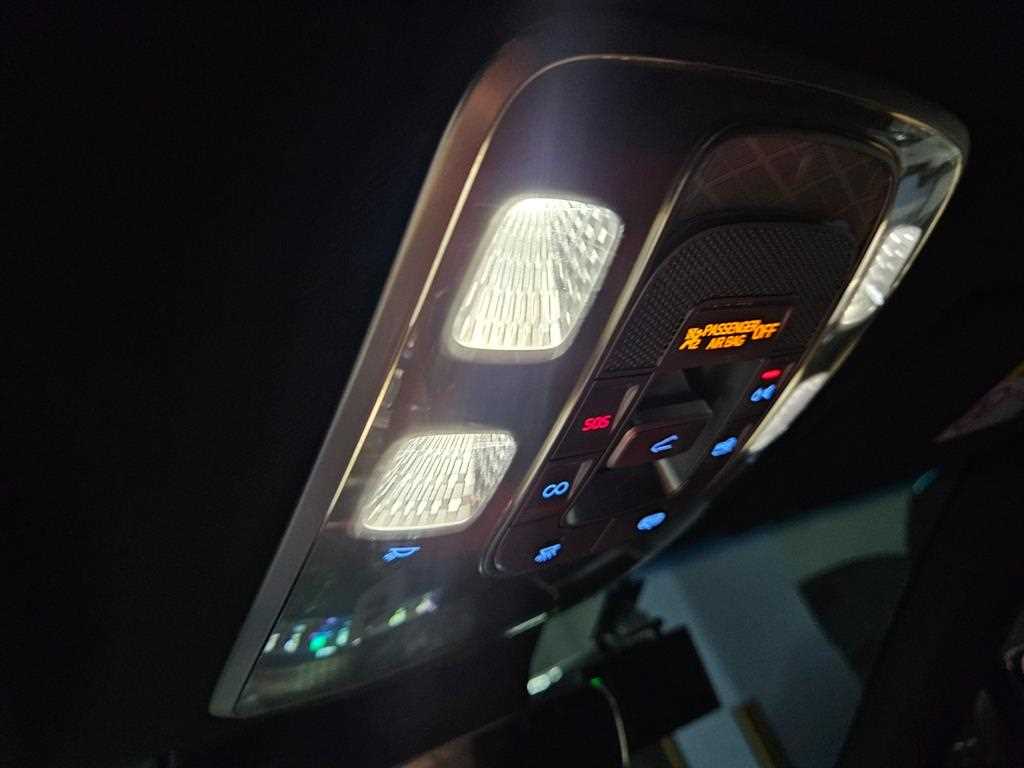 Genesis GV70 2021 Gris - Importación desde Corea - HF Imports Iquique - Foto 15