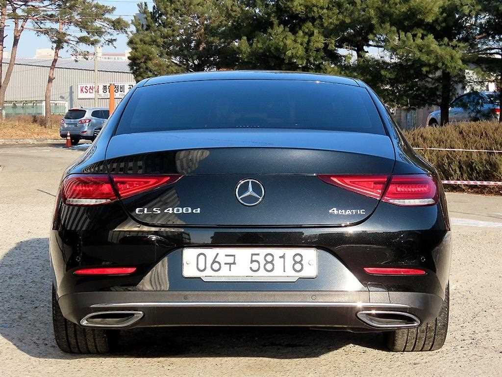 Mercedes Benz CLS Class - Vista 4