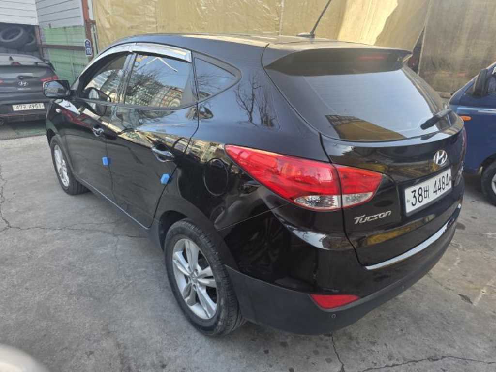 HYUNDAI Tucson - Vista 5