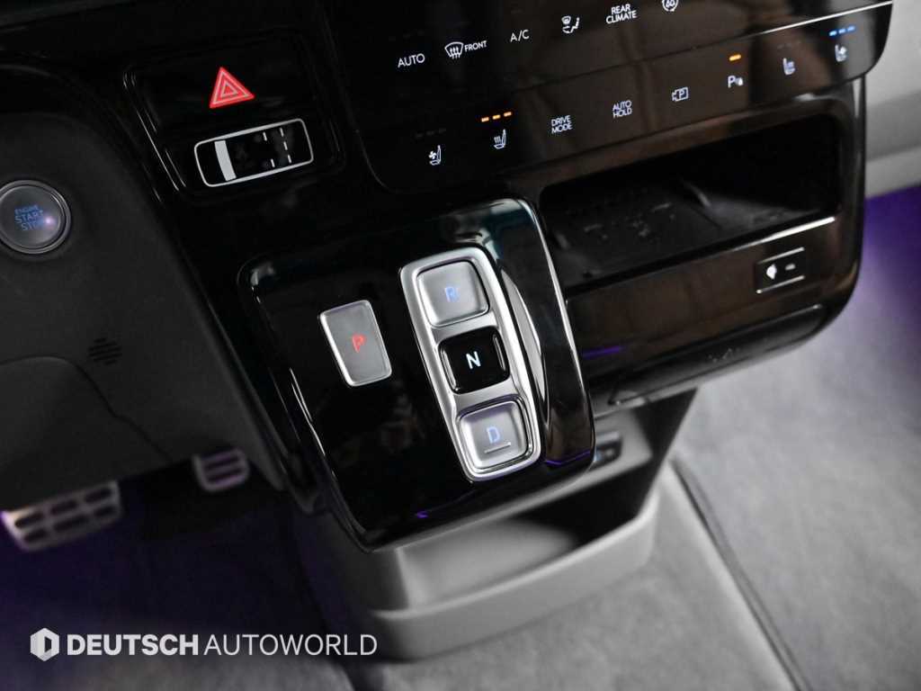 HYUNDAI Staria - Vista 9