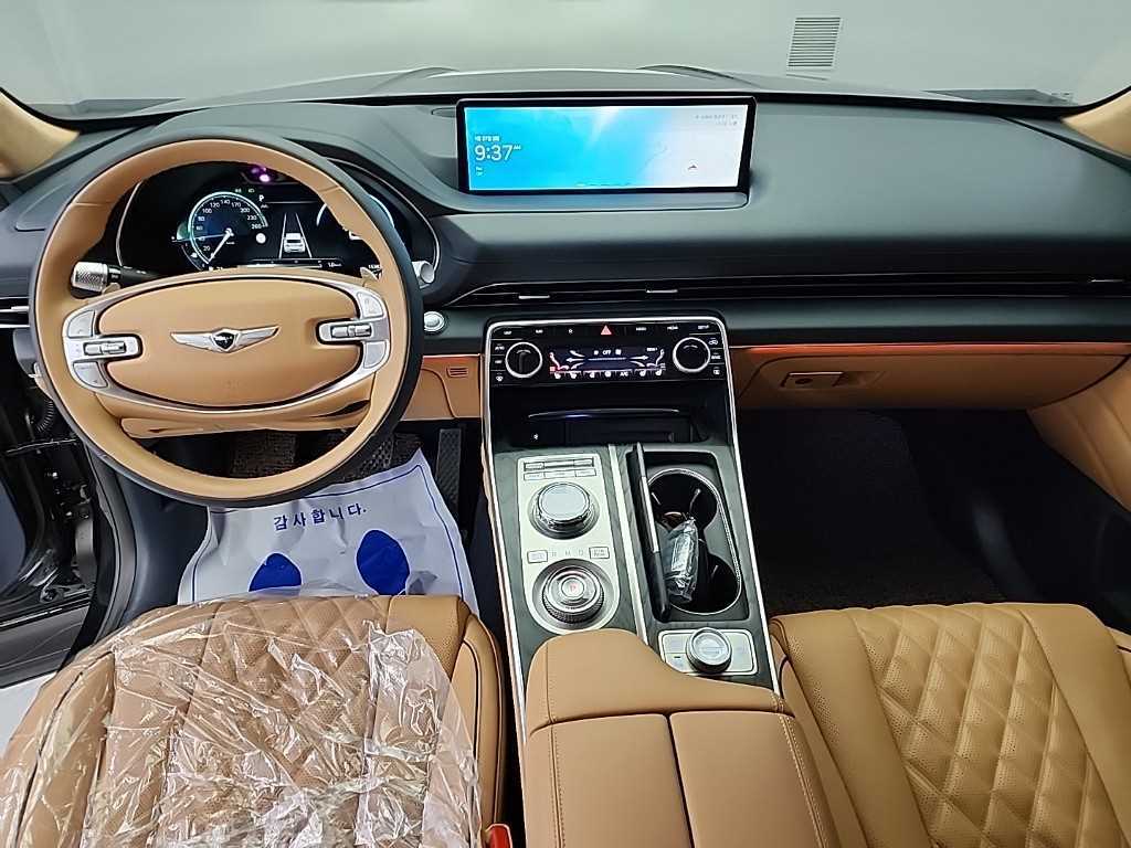 Genesis GV80 - Vista 7