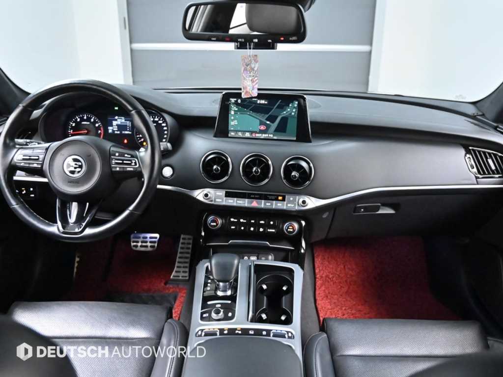 KIA Stinger - Vista 7