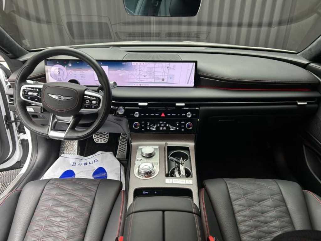 Genesis G80 - Vista 8