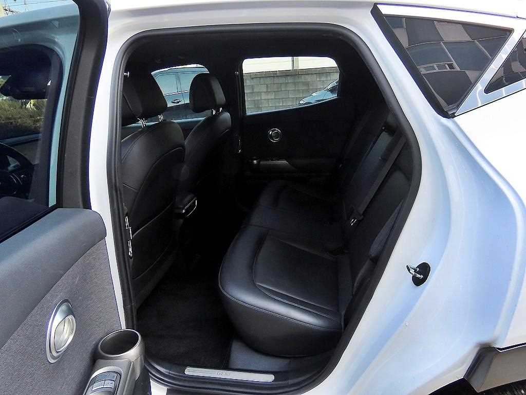 Genesis GV60 - Vista 6