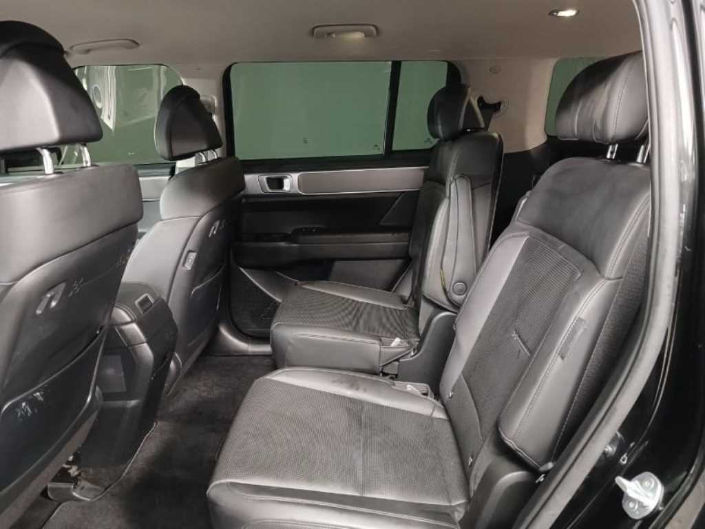 HYUNDAI Santa Fe - Vista 8