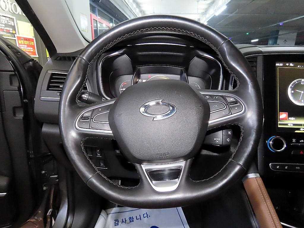 SAMSUNG QM6 - Vista 8