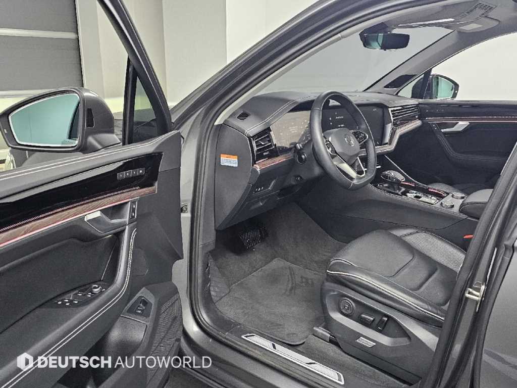 Volkswagen Touareg - Vista 11