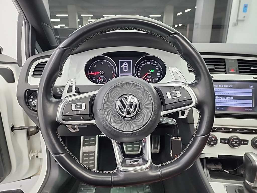 Volkswagen Golf - Vista 9