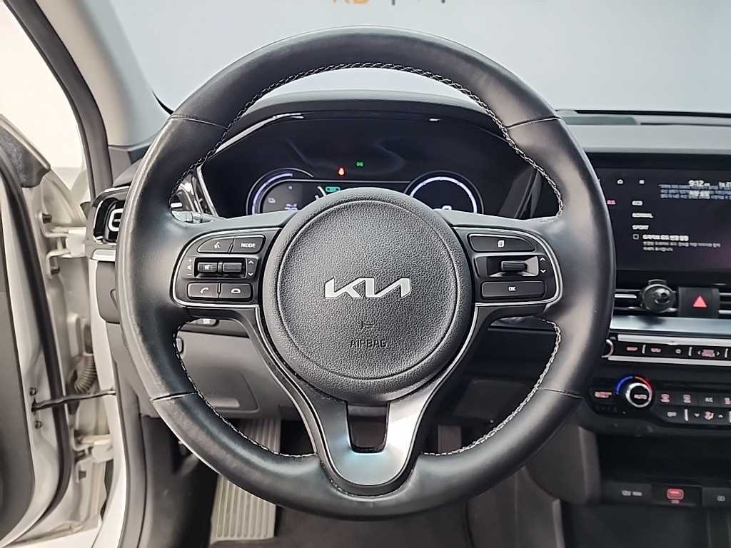 KIA Niro - Vista 9