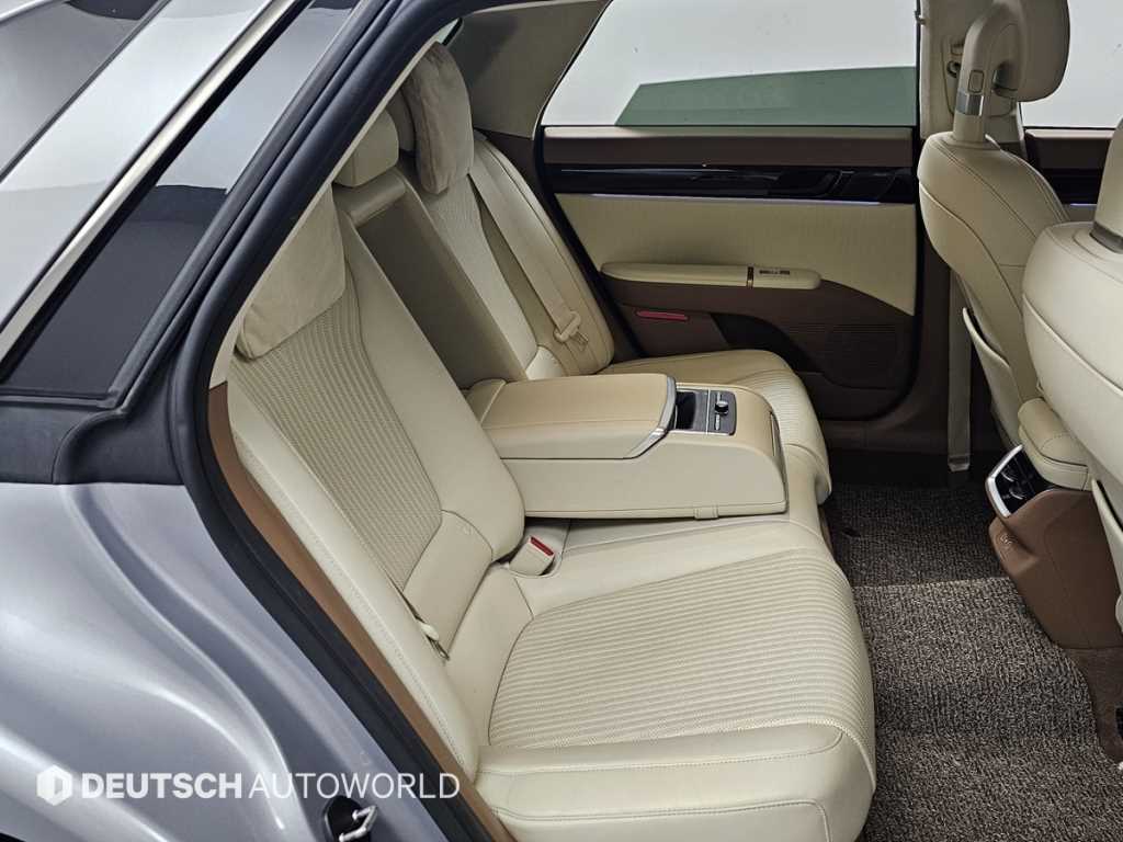 HYUNDAI Grandeur - Vista 12