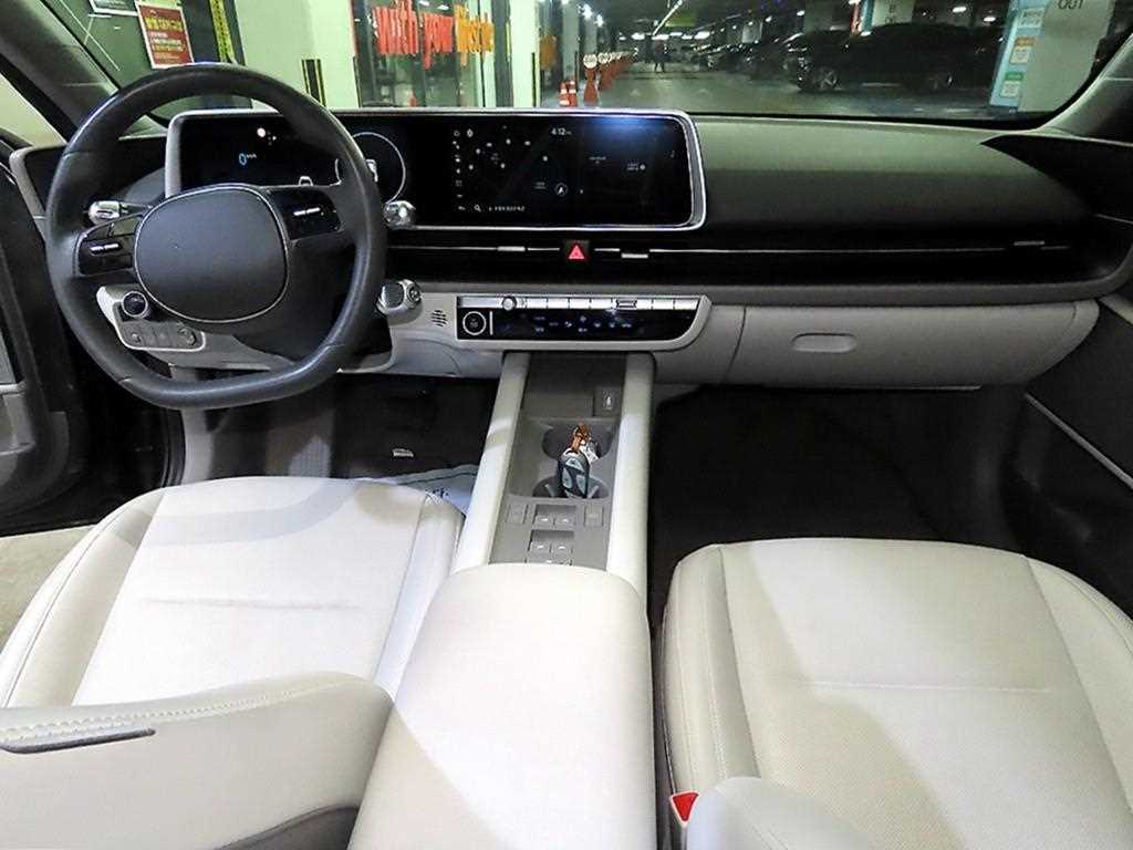 HYUNDAI Ioniq 6 - Vista 10