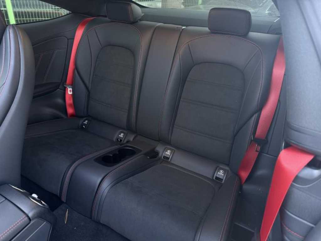 Mercedes Benz C Class - Vista 9