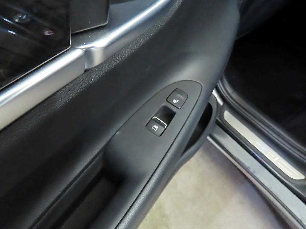 HYUNDAI Grandeur 2017 Gris - Importación desde Corea - HF Imports Iquique - Foto 18