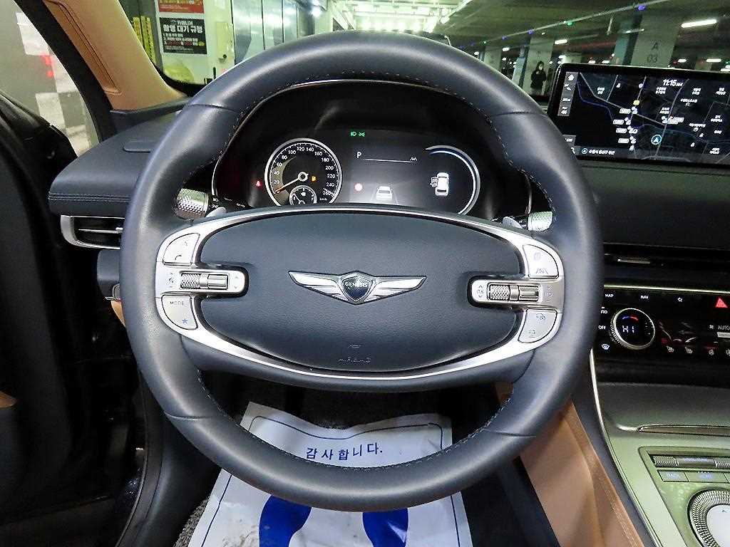 Genesis GV80 - Vista 8