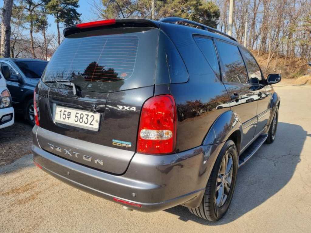 Ssangyong Rexton - Vista 4