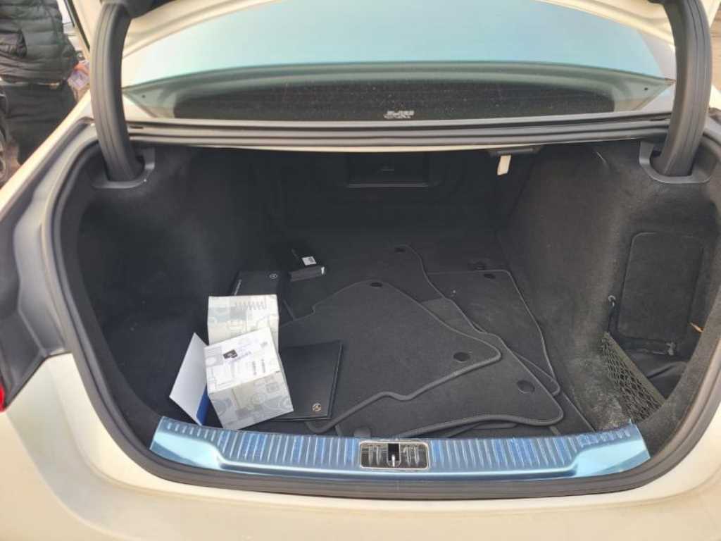 Mercedes Benz S Class - Vista 6