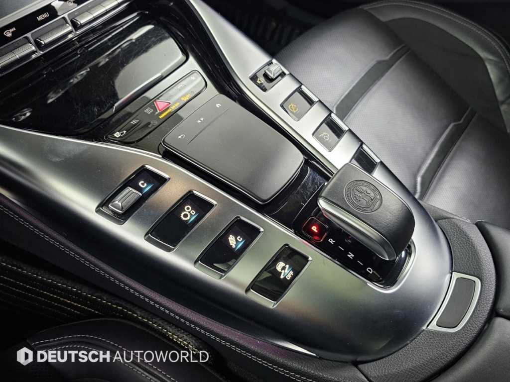 Mercedes Benz AMG GT - Vista 9