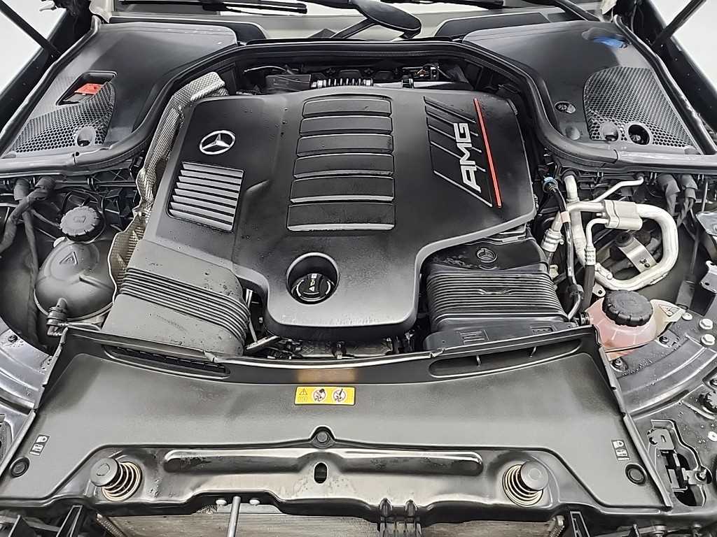 Mercedes Benz AMG GT - Vista 5