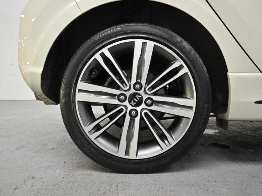 KIA Morning - Vista 5