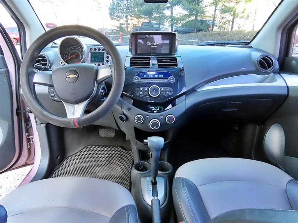 Chevrolet Spark - Vista 8