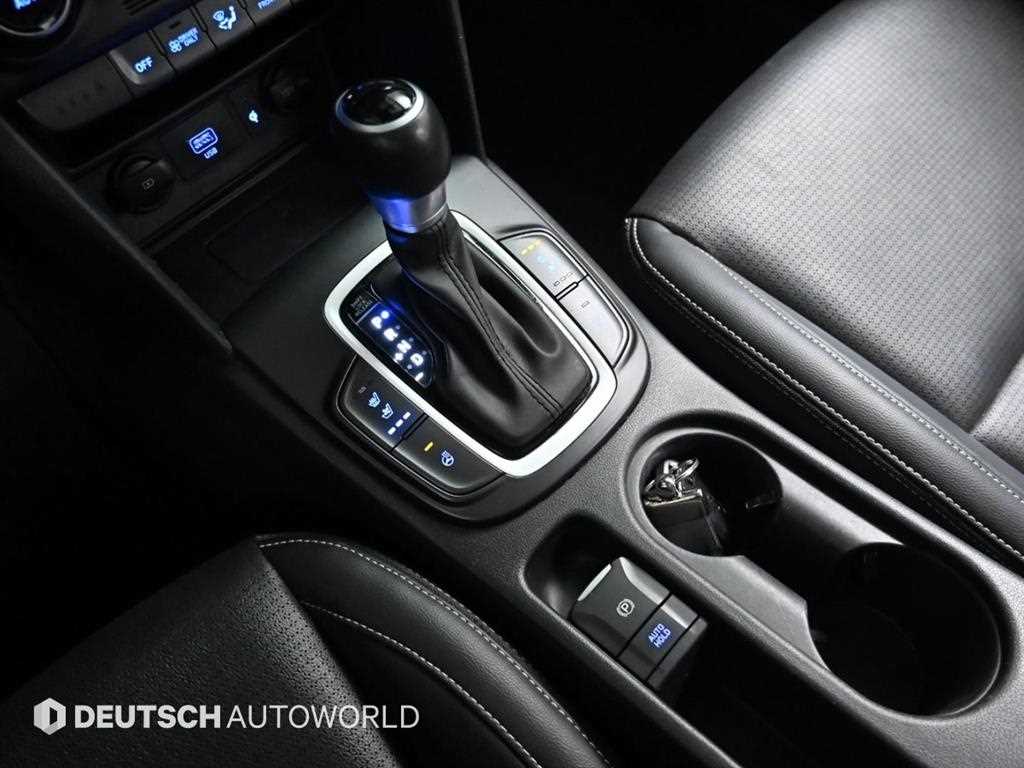 HYUNDAI Kona - Vista 9