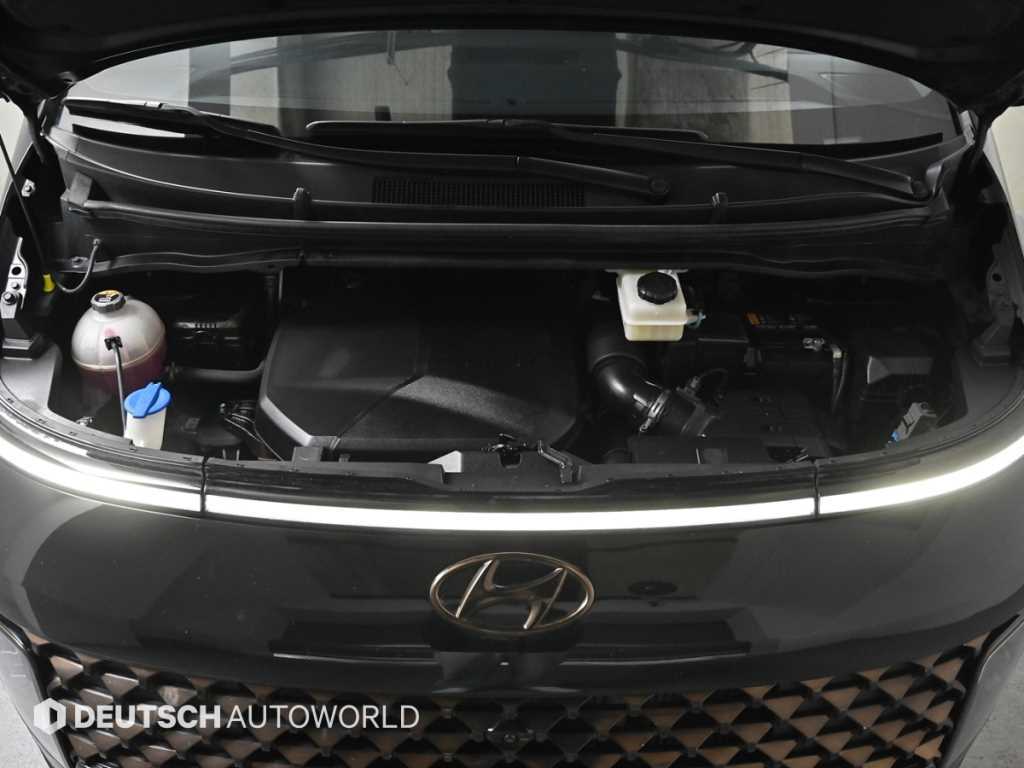 HYUNDAI Staria - Vista 6