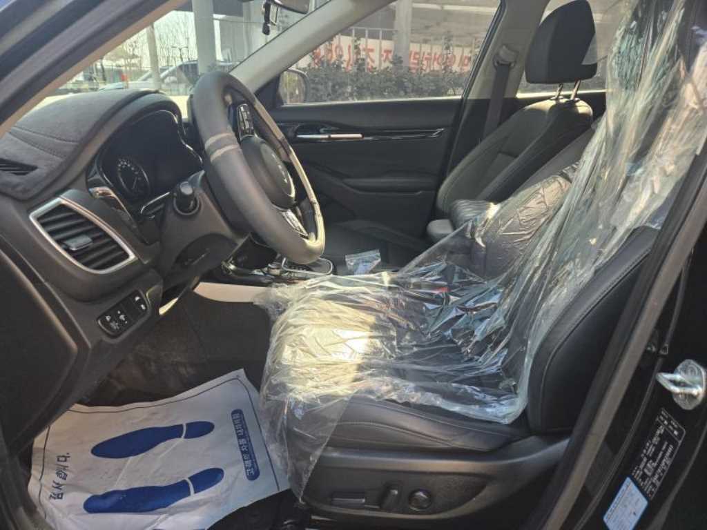 KIA Seltos - Vista 8