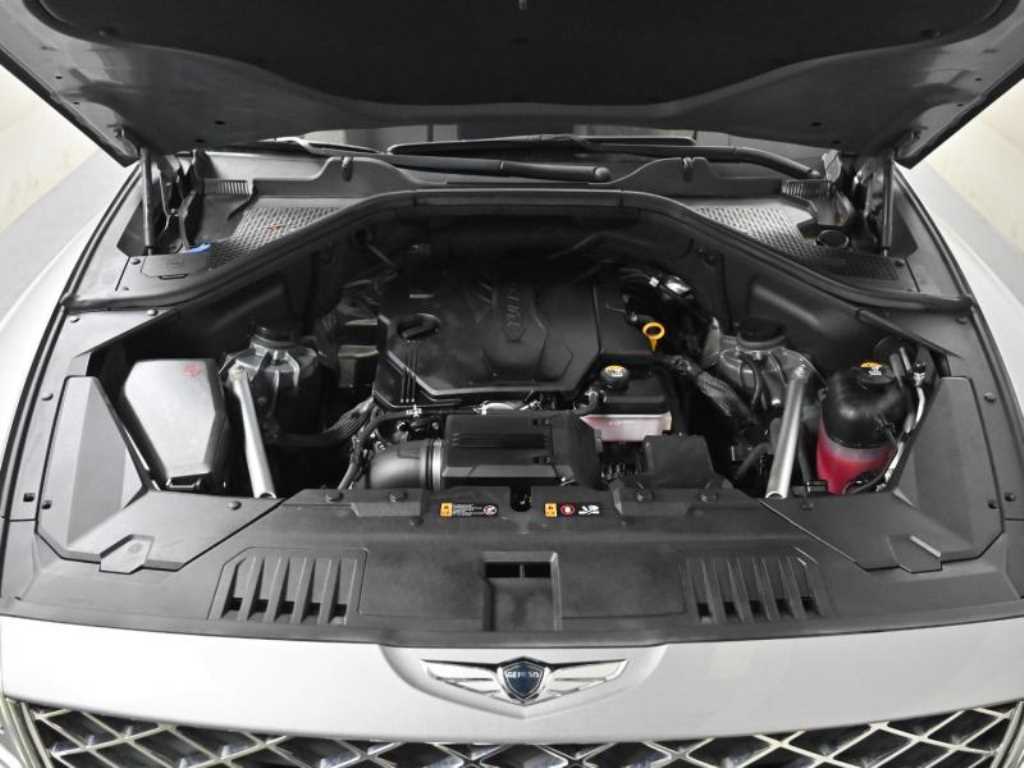 Genesis GV80 - Vista 6