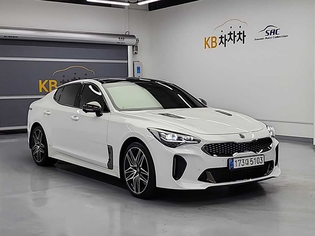 KIA Stinger - Vista 4