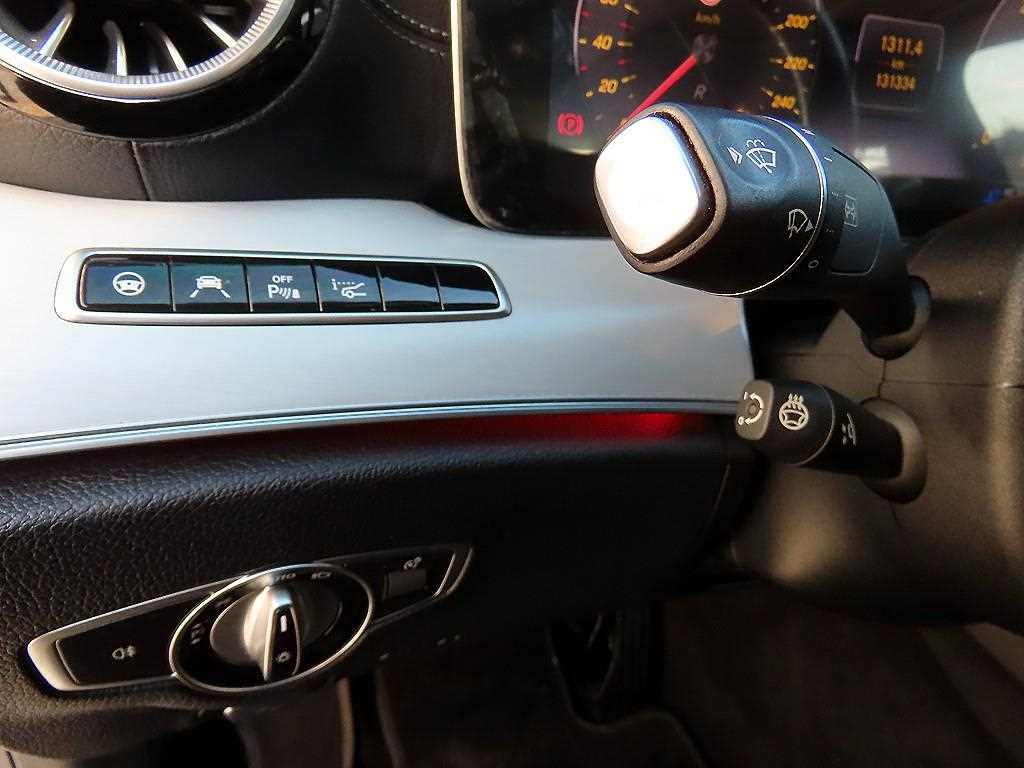 Mercedes Benz CLS Class - Vista 12