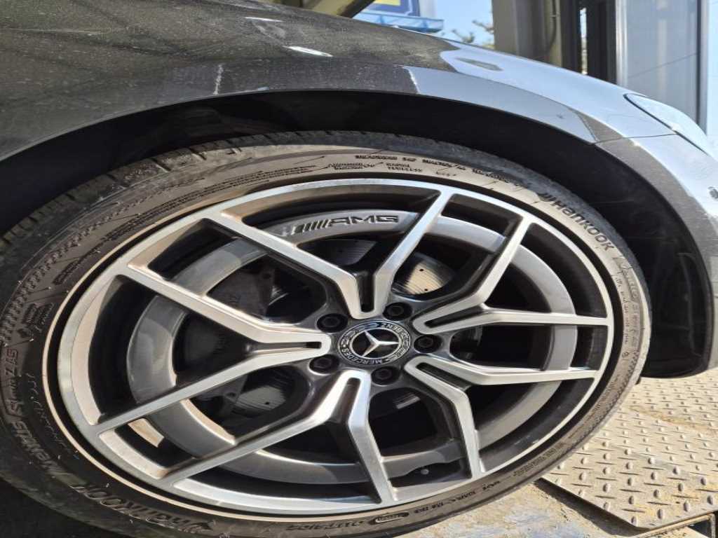 Mercedes Benz E class - Vista 11