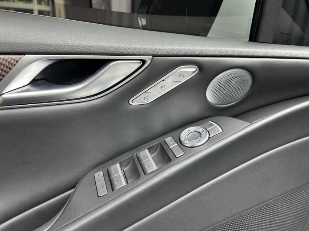 Genesis G80 2025 Blanco - Importación desde Corea - HF Imports Iquique - Foto 13